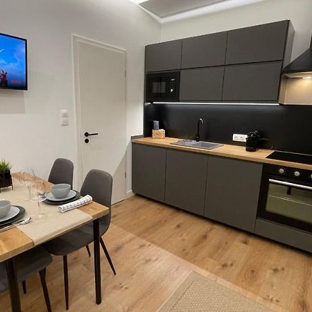 Sipsix Apartment - Modern 2 Bedroom Newly Renovated Flat With Ac In Budapest City Centre Екстер'єр фото